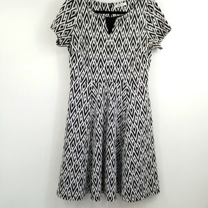 Eshakti Fit & Flare Dress with Geometric Design Pockets‎ Retro Vibe Throwback